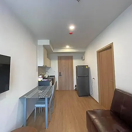 Apartment In Phet Kasem